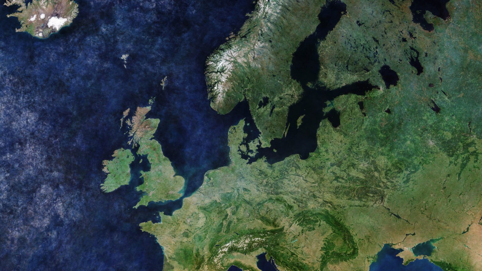 cloud free europe 1536x864